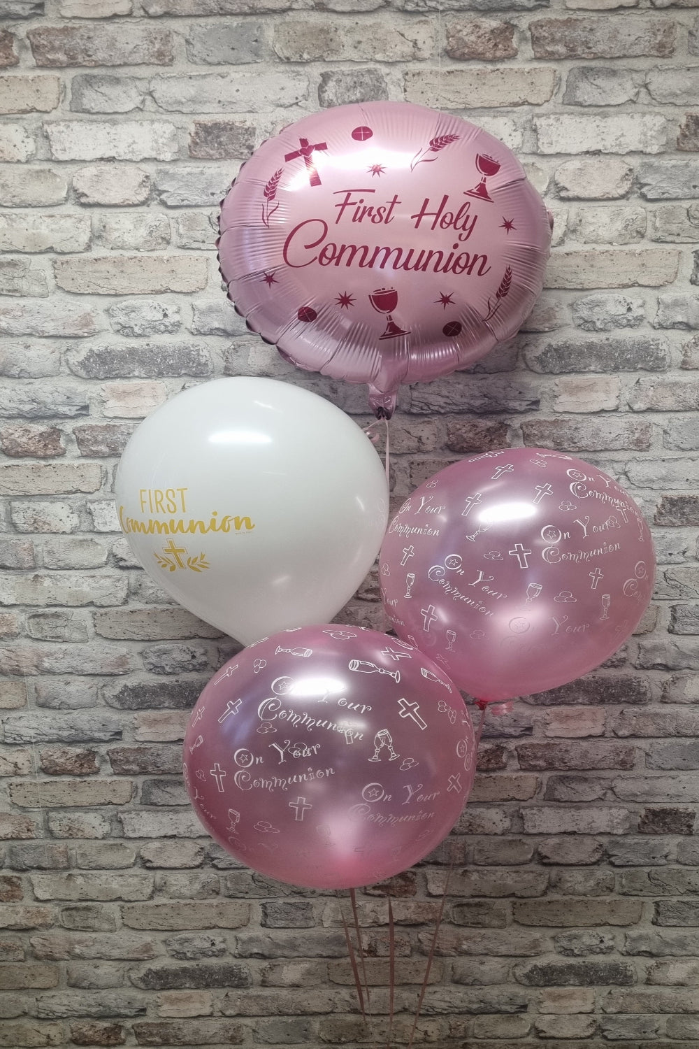Blush Pink Communion Balloon Bundle šāŖ