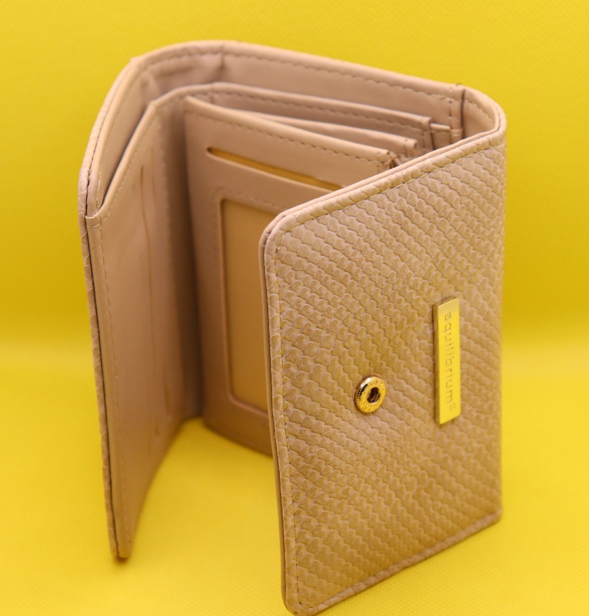 Equilibrium Purse - A & M News and Gifts